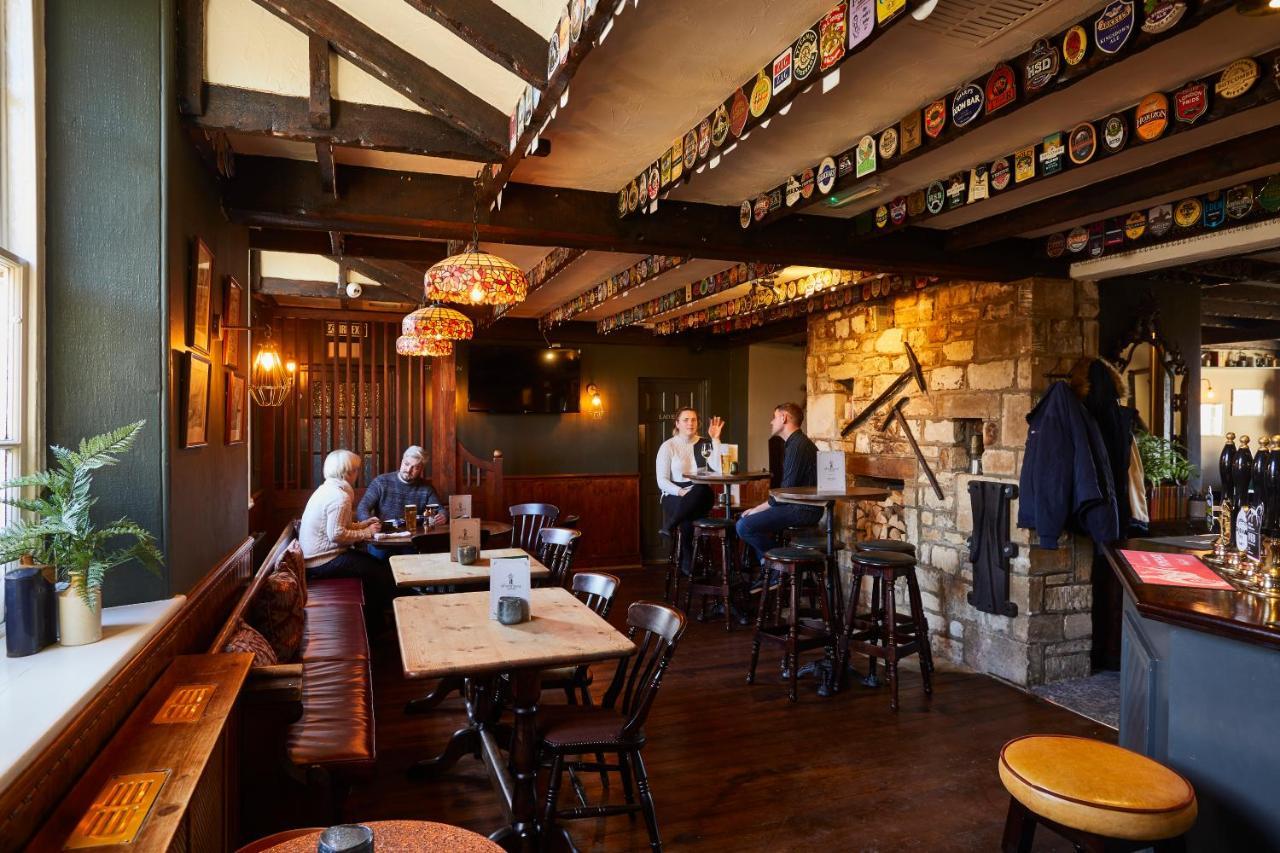 The Quarrymans Arms Hotel Corsham Buitenkant foto